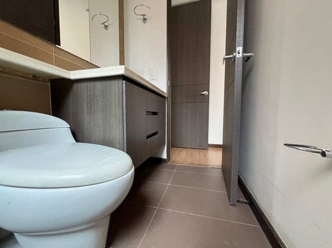 Apartamento de 3 alcobas en arriendo en Alejandria, Medellín, 134 m² · foto 13 de 17
