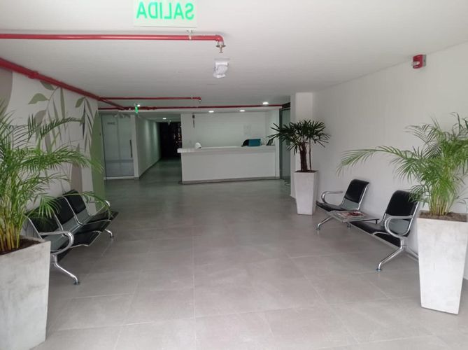 Consultorio en venta en Norte De Armenia, Armenia, 38 m² · foto 2 de 6