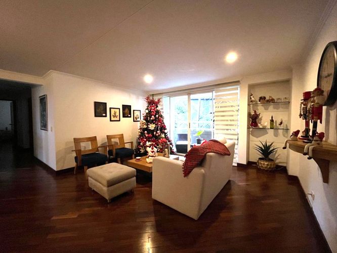 Apartamento de 3 alcobas en venta en El Poblado, Medellín, 127 m² · foto 3 de 17
