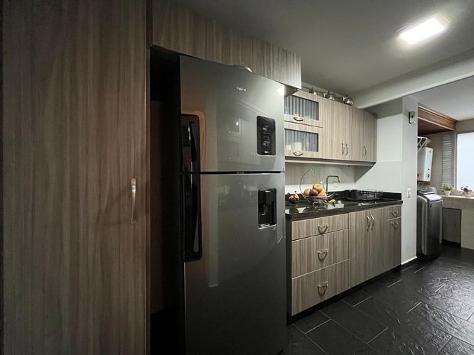 Apartamento de 3 alcobas en venta en El Poblado, Medellín, 127 m² · foto 5 de 17