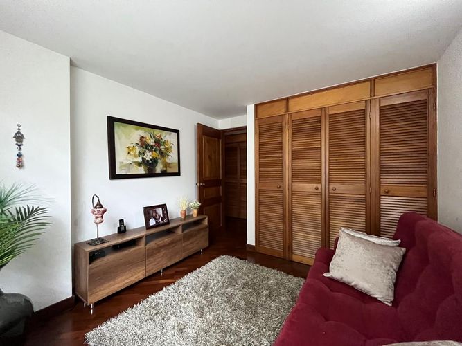 Apartamento de 3 alcobas en venta en El Poblado, Medellín, 127 m² · foto 12 de 17