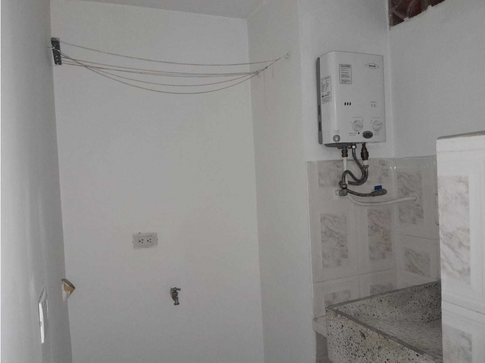 Apartaestudio en  Arriendo en Villa hermosa, Medellín - Miniatura 5