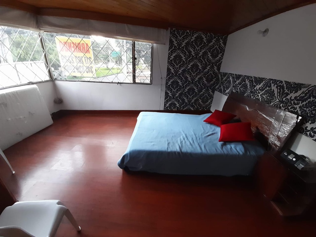 Casa en venta en Los Cedros, Bogotá · foto 13 de 24