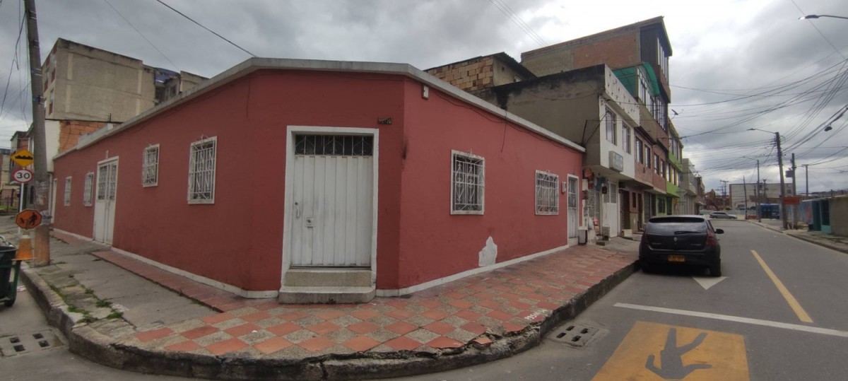 Casa en venta en Kennedy Central, Bogotá · foto 3 de 24