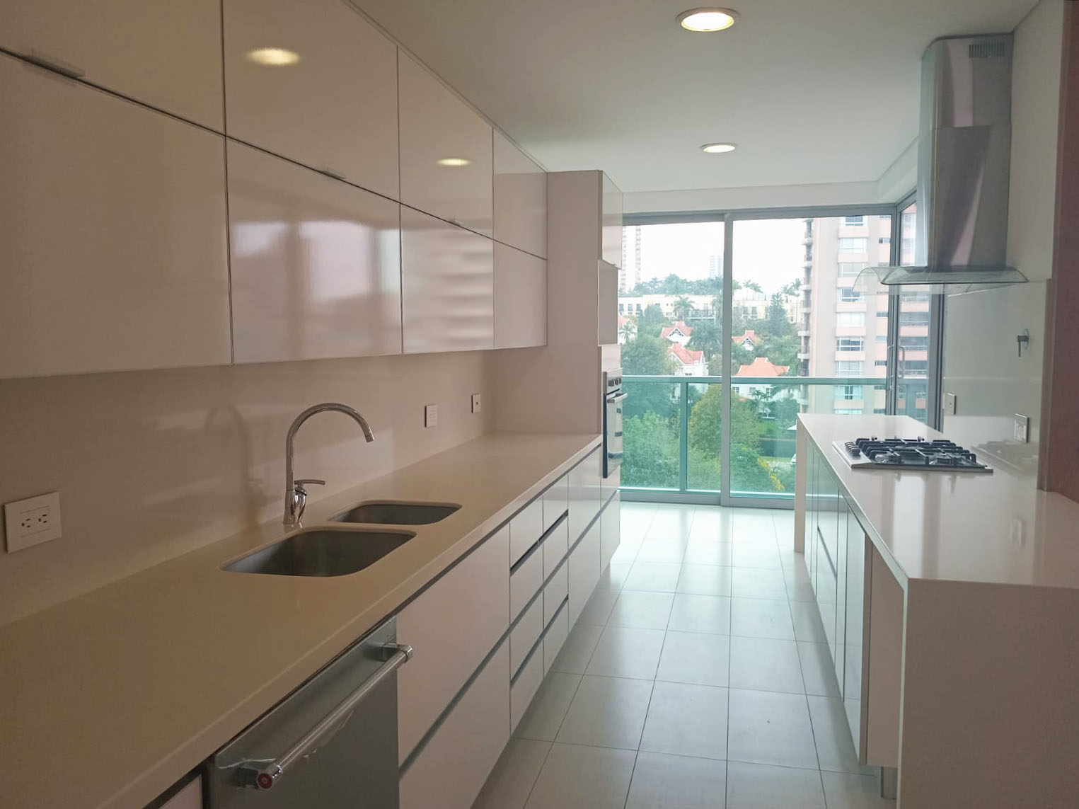 Apartamento en arriendo en El Tesoro, Medellín · foto 12 de 19