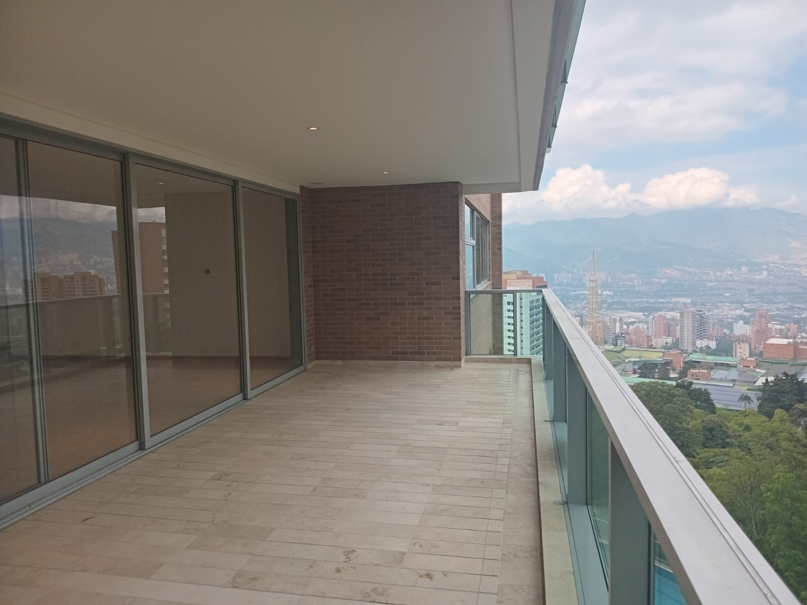 Apartamento en arriendo en El Tesoro, Medellín · foto 19 de 19