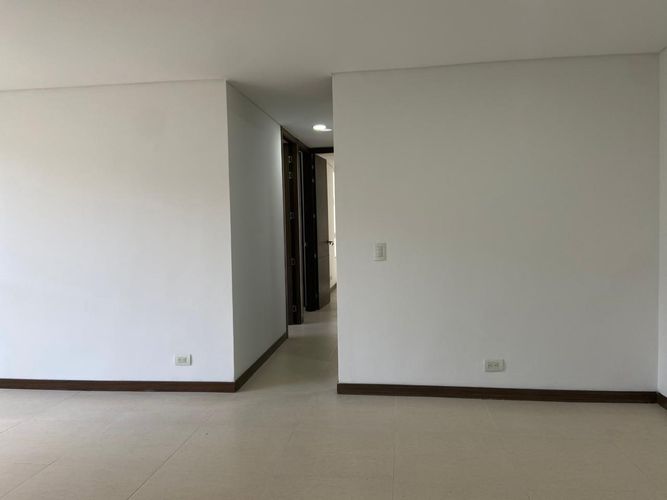 Apartamento de 3 alcobas en arriendo en La Doctora, Sabaneta, 72 m² · foto 2 de 20