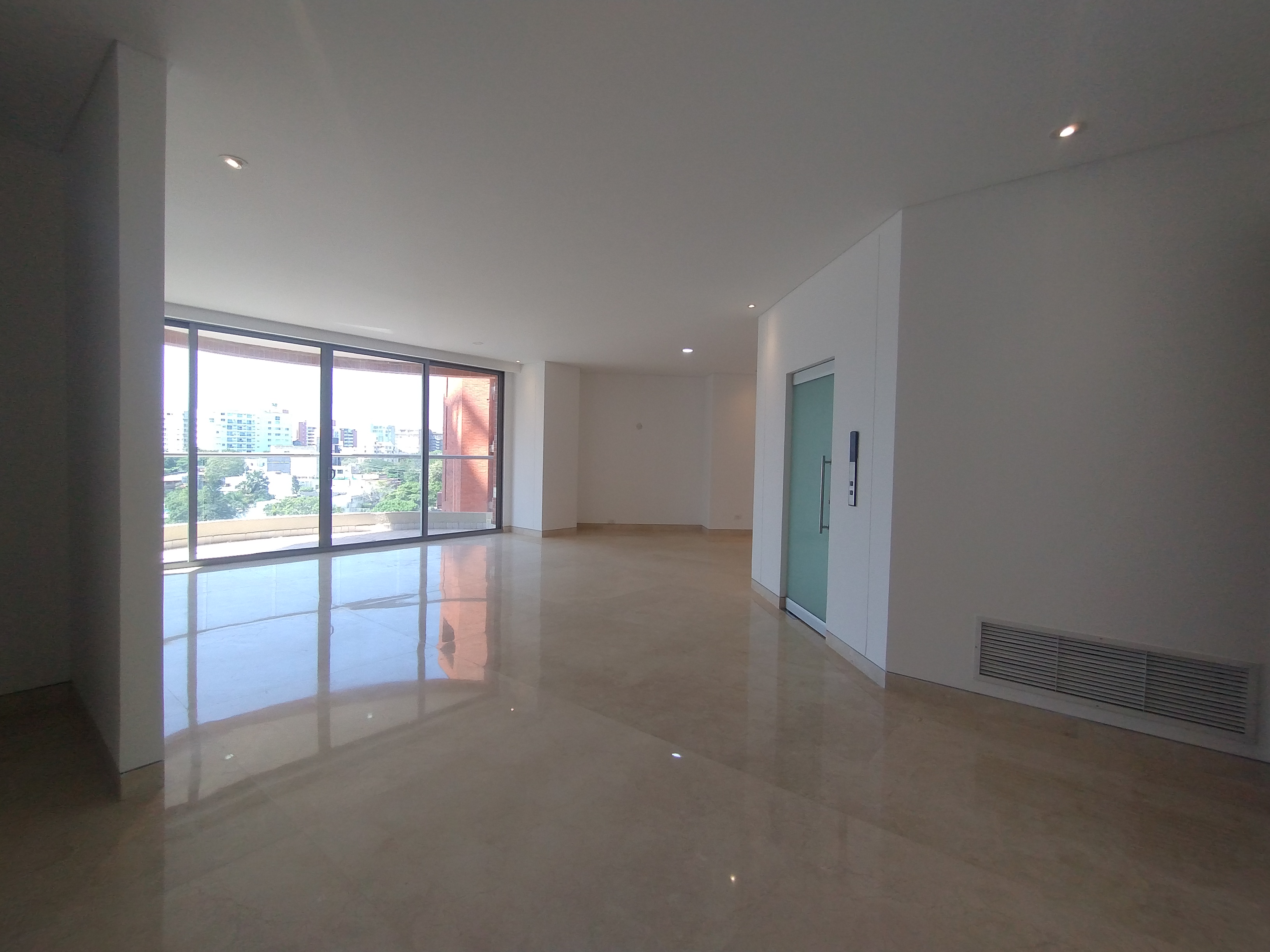 Apartamento en arriendo en Altos Del Prado, Barranquilla · foto 2 de 21