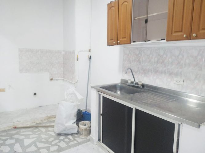 Bodega en arriendo en Cristo Rey, Medellín, 90 m² · foto 8 de 8