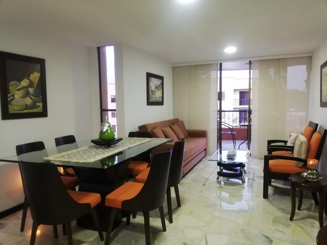 Apartamento de 3 alcobas en venta en Quintas De Don Simon, Cali, 120 m² · foto 2 de 17