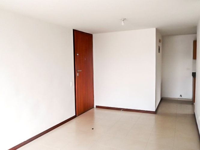 Apartamento de 3 alcobas en arriendo en Transversal Inferior, Medellín, 80 m² · foto 2 de 15