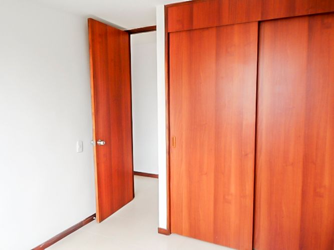 Apartamento de 3 alcobas en arriendo en Transversal Inferior, Medellín, 80 m² · foto 10 de 15