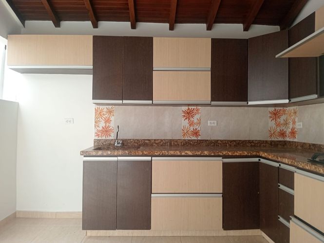 Local en arriendo en La Castellana, Medellín, 262 m² · foto 7 de 19