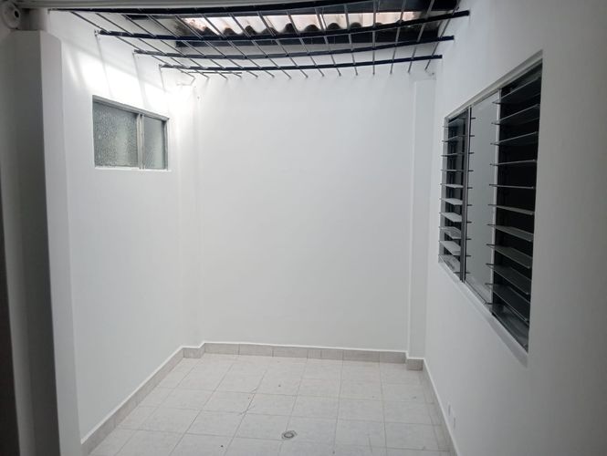 Local en arriendo en La Castellana, Medellín, 262 m² · foto 19 de 19