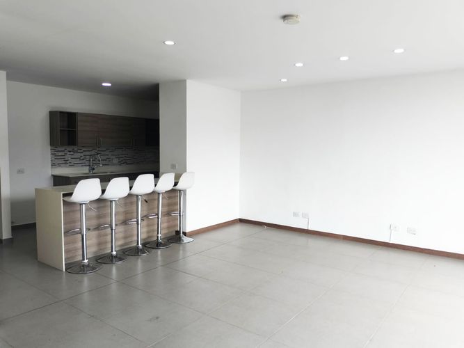 Apartamento de 3 alcobas en arriendo en Loma Del Escobero, Envigado, 116 m² · foto 4 de 20