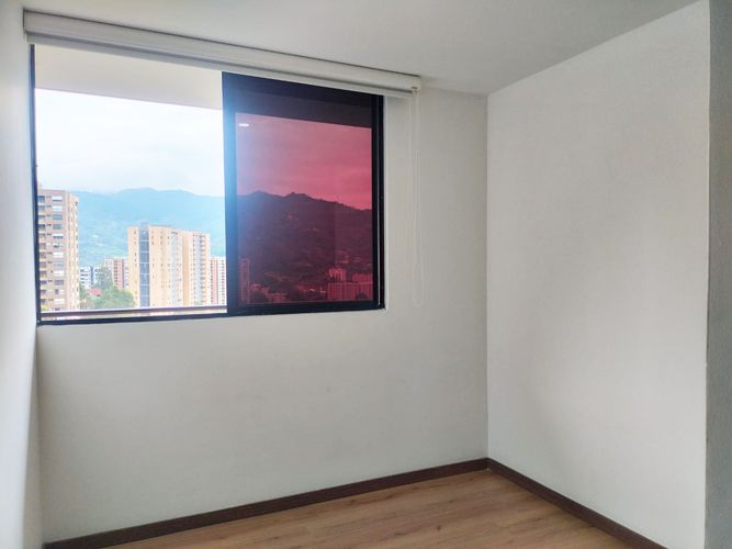 Apartamento de 3 alcobas en arriendo en Loma Del Escobero, Envigado, 116 m² · foto 15 de 20