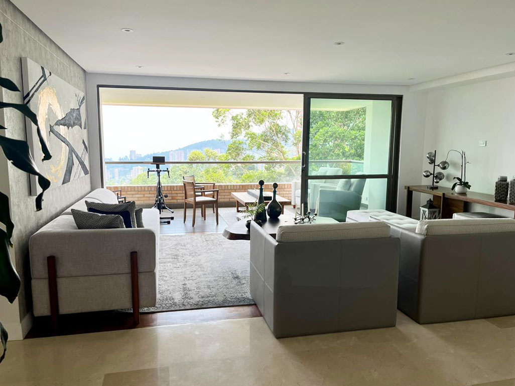 Apartamento en arriendo en El Poblado, Medellín · foto 2 de 20