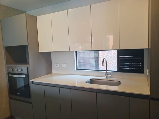 Apartamento de 2 alcobas en arriendo en El Poblado, Medellín, 152 m² · foto 8 de 16