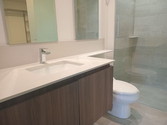 Apartamento de 2 alcobas en arriendo en El Poblado, Medellín, 152 m² · foto 15 de 16