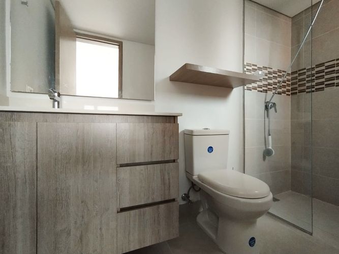 Apartamento de 4 alcobas en arriendo en Castropol, Medellín, 246 m² · foto 19 de 20