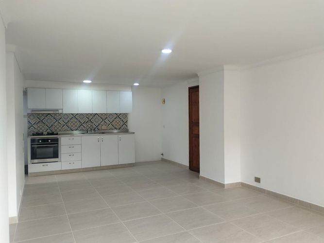 Apartamento de 2 alcobas en arriendo en El Poblado, Medellín, 72 m² · foto 3 de 17