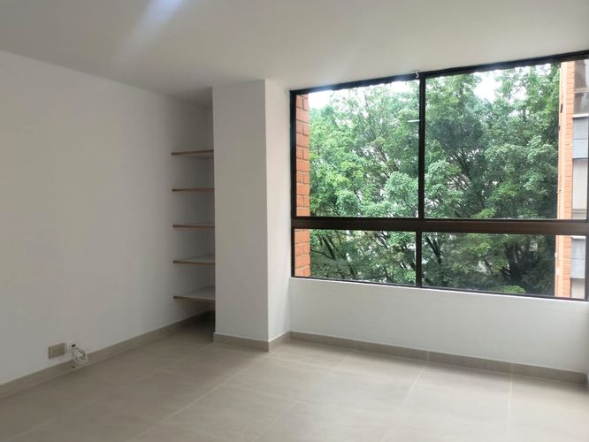 Apartamento de 2 alcobas en arriendo en El Poblado, Medellín, 72 m² · foto 12 de 17