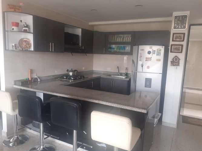 Apartamento de 3 alcobas en venta en Las Palmas, Ricaurte, 84 m² · foto 18 de 24