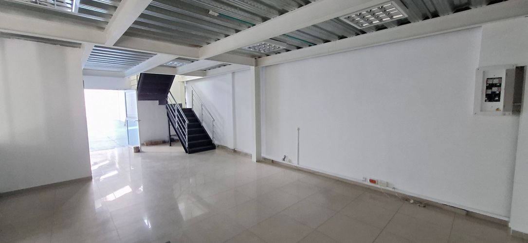 Bodega en arriendo en San Nicolas, Cali, 450 m² · foto 12 de 13