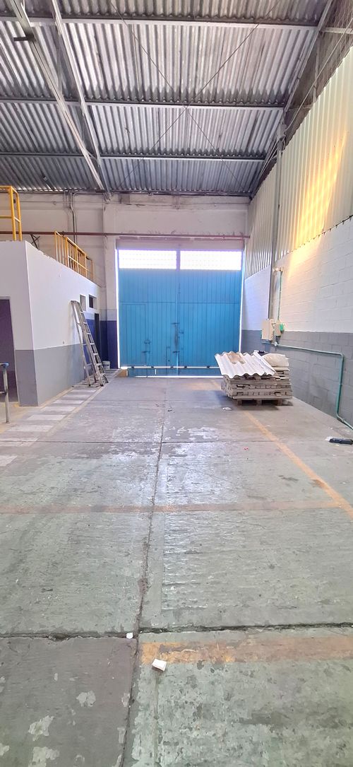 Bodega en arriendo en Troncal, Cali, 750 m² · foto 4 de 13