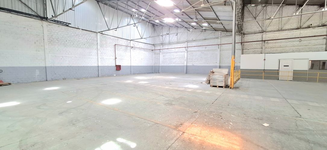 Bodega en arriendo en Troncal, Cali, 750 m² · foto 5 de 13