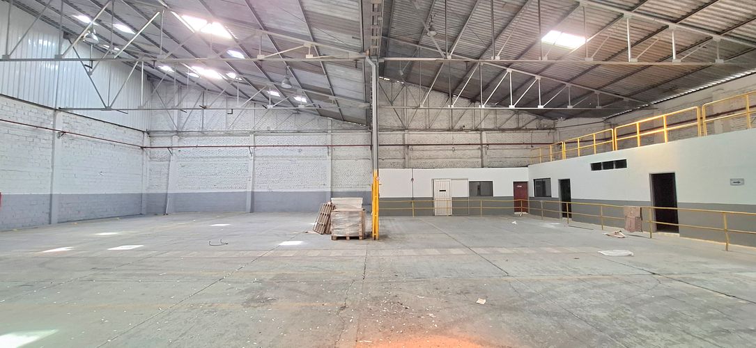 Bodega en arriendo en Troncal, Cali, 750 m² · foto 6 de 13