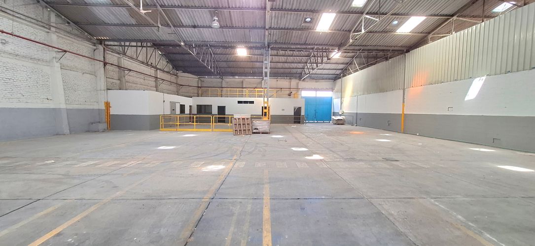 Bodega en arriendo en Troncal, Cali, 750 m² · foto 7 de 13