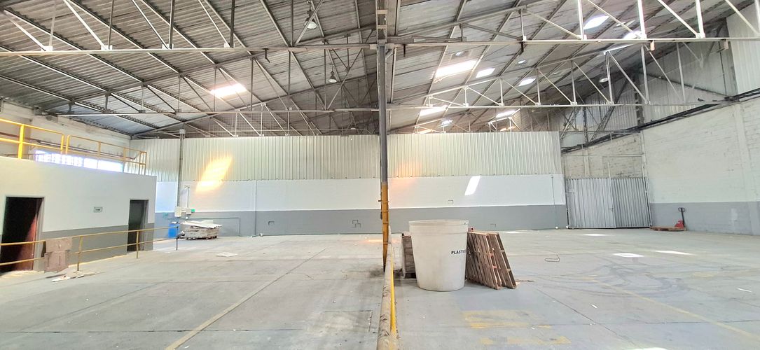 Bodega en arriendo en Troncal, Cali, 750 m² · foto 8 de 13