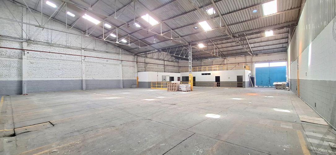 Bodega en arriendo en Troncal, Cali, 750 m² · foto 11 de 13