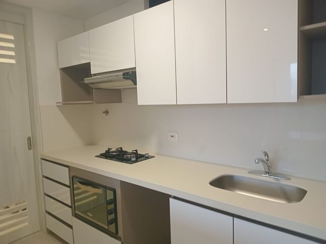 Apartamento de 2 alcobas en arriendo en Castropol, Medellín, 86 m² · foto 6 de 17