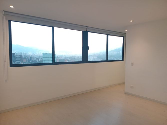 Apartamento de 2 alcobas en arriendo en Castropol, Medellín, 86 m² · foto 12 de 17