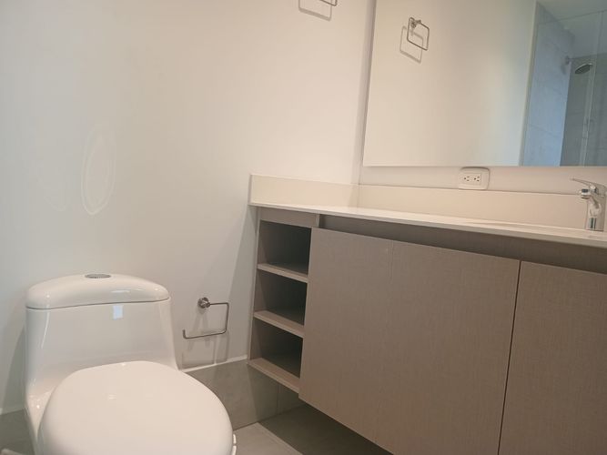 Apartamento de 2 alcobas en arriendo en Castropol, Medellín, 86 m² · foto 16 de 17