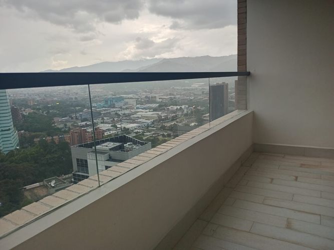 Apartamento de 2 alcobas en arriendo en Castropol, Medellín, 86 m² · foto 17 de 17