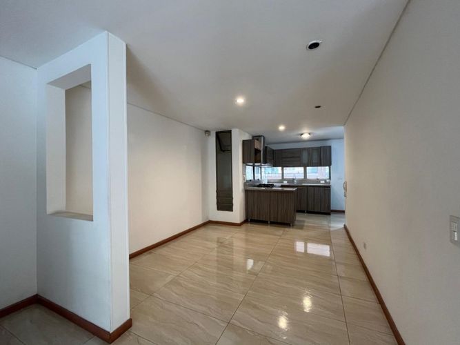 Apartamento de 3 alcobas en arriendo en El Poblado, Medellín, 137 m² · foto 4 de 20