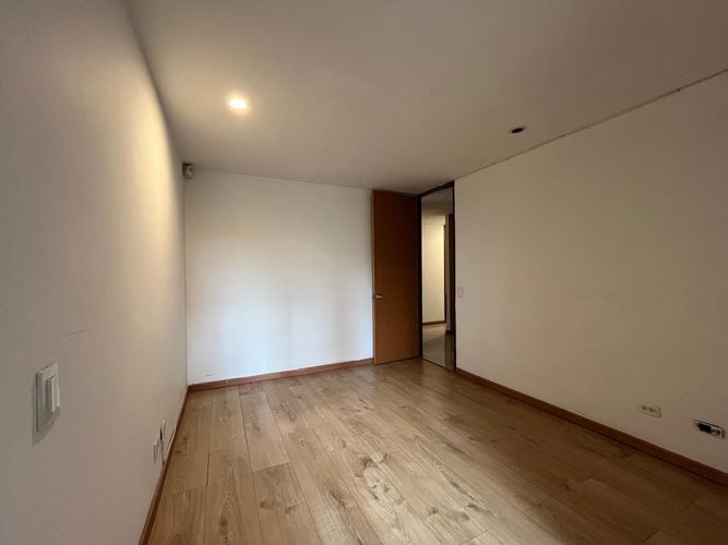 Apartamento de 3 alcobas en arriendo en El Poblado, Medellín, 137 m² · foto 10 de 20