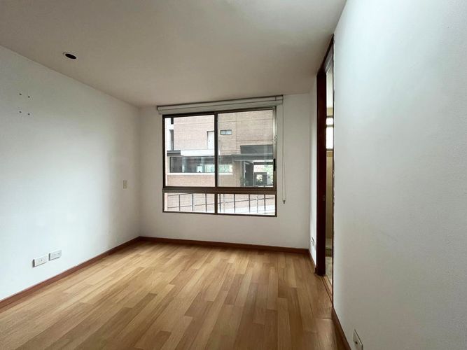 Apartamento de 3 alcobas en arriendo en El Poblado, Medellín, 137 m² · foto 11 de 20