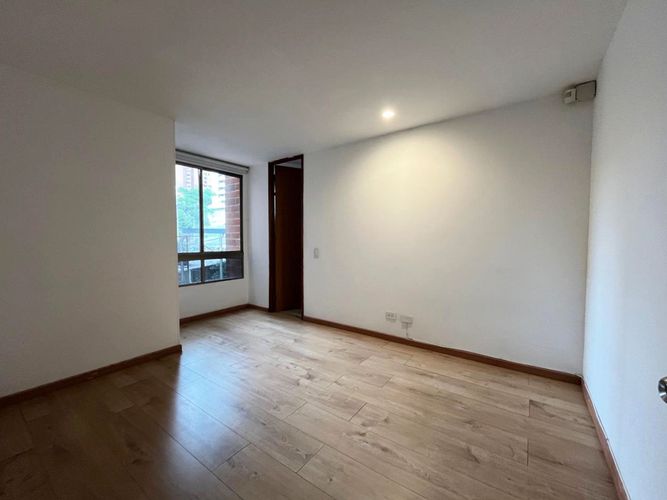 Apartamento de 3 alcobas en arriendo en El Poblado, Medellín, 137 m² · foto 13 de 20