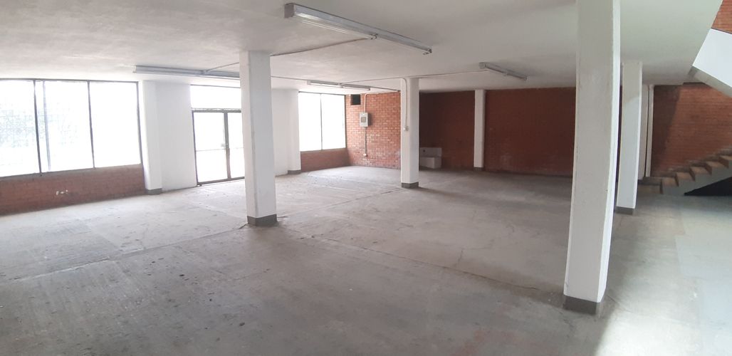 Bodega en arriendo en Brisas De Los Alamos, Cali, 600 m² · foto 13 de 22