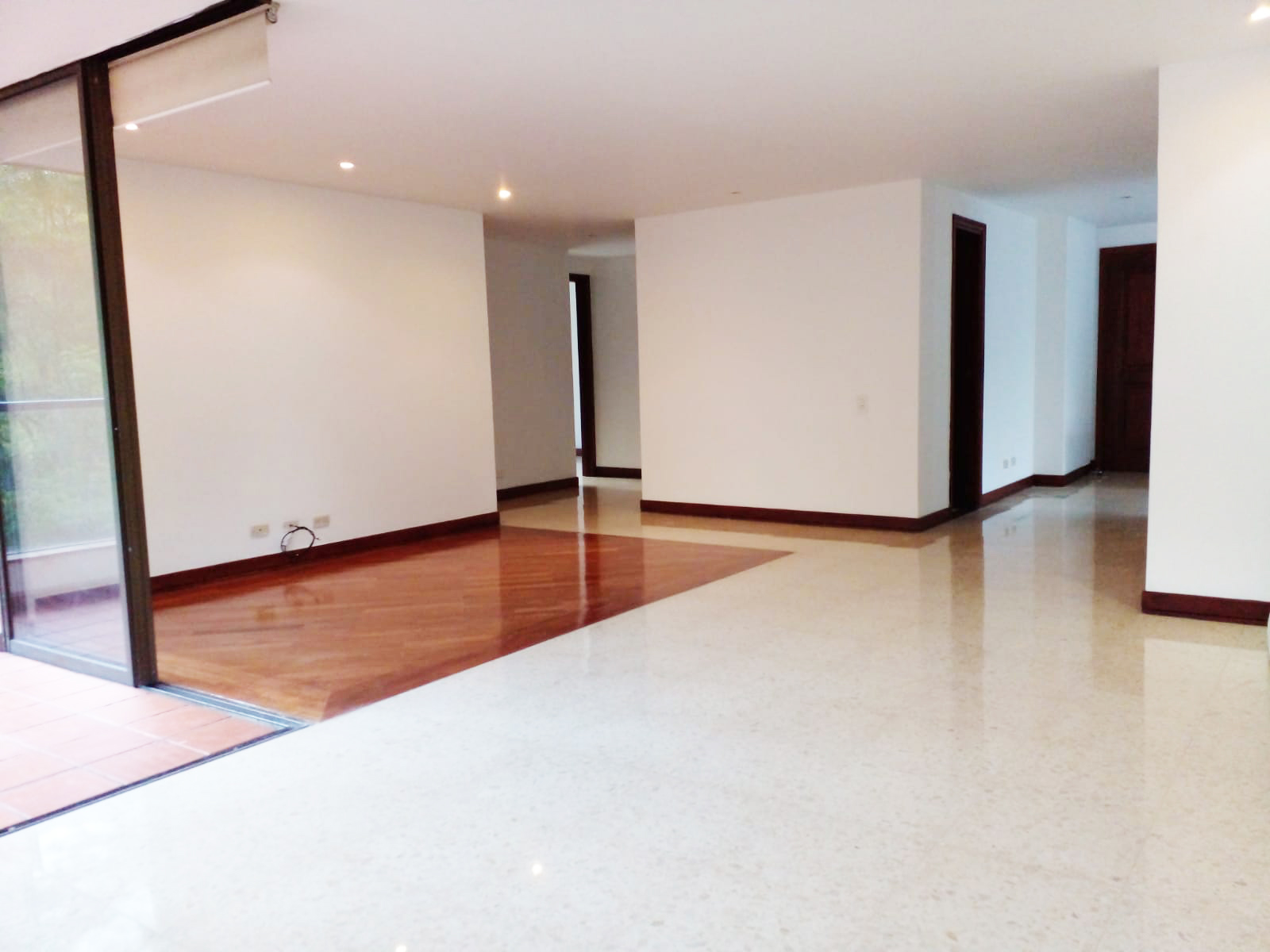 Apartamento en arriendo en San Lucas, Medellín · foto 2 de 15