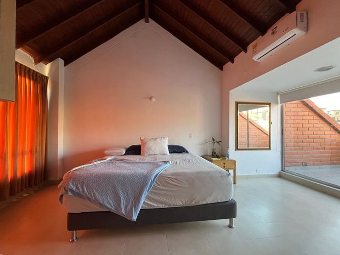 Apartamento de 3 alcobas en arriendo en El Poblado, Medellín, 160 m² · foto 15 de 18