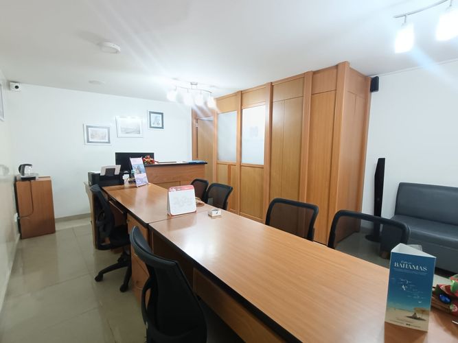 Local en venta en Colombia, Manizales, 30 m² · foto 2 de 24
