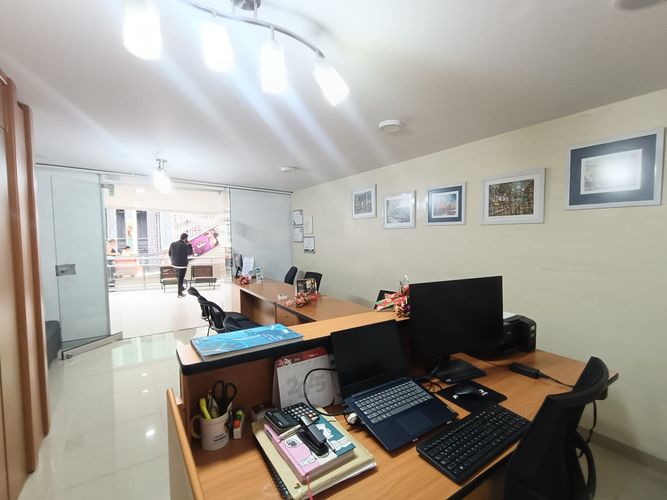 Local en venta en Colombia, Manizales, 30 m² · foto 6 de 24