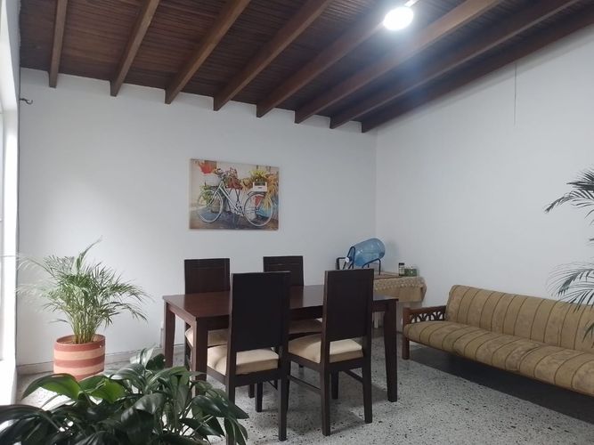 Oficina en arriendo en El Velodromo, Medellín, 225 m² · foto 2 de 18
