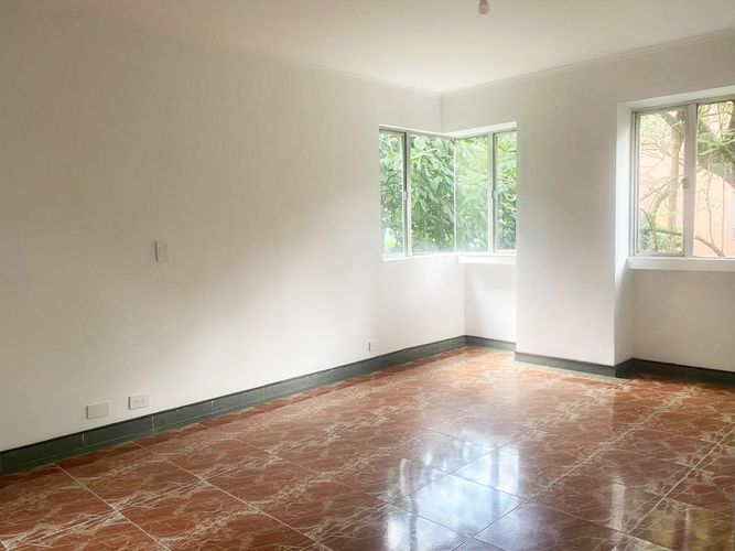 Apartamento de 3 alcobas en arriendo en El Castillo, Medellín, 128 m² · foto 7 de 15