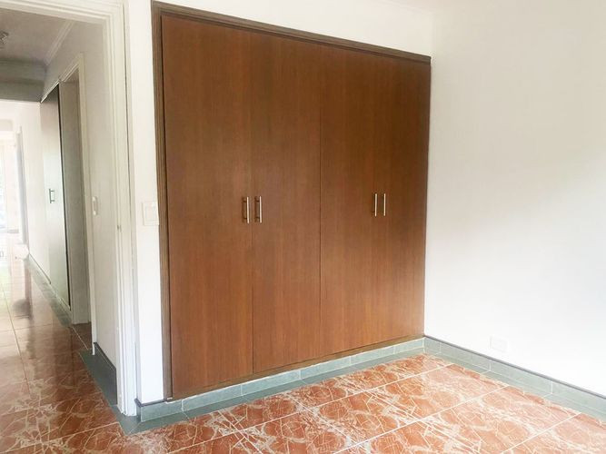 Apartamento de 3 alcobas en arriendo en El Castillo, Medellín, 128 m² · foto 9 de 15